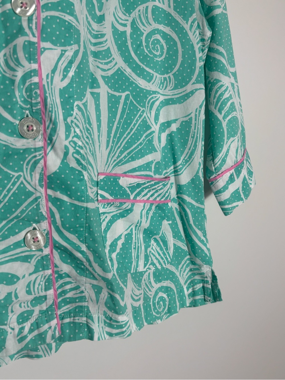 Lilly Pulitzer Seashell Print Button-Front Pajama Top Size Small - Picture 3 of 5